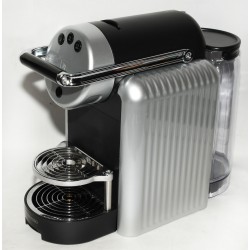 CAFETERA NESPRESSO ZENIUS