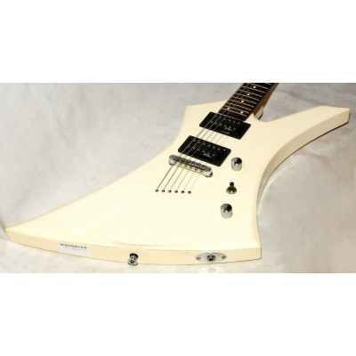 GUITARRA ELÉCTRICA JACKSON JS32 KELLY SNOW WHITE