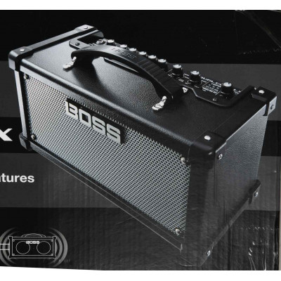 AMPLIFICADOR GUITARRA BOSS DUAL CUBE LX