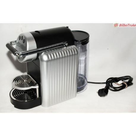 CAFETERA NESPRESSO ZENIUS