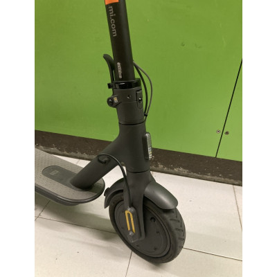 PATINETE ELECTRICO XIAOMI ESSENTIAL