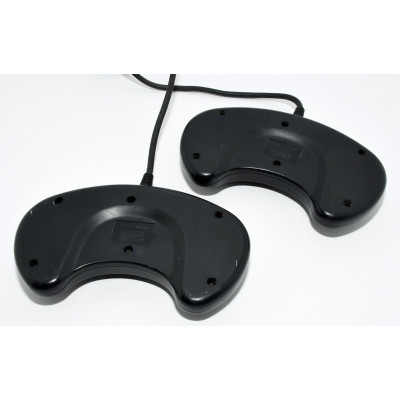 PAREJA MANDOS SEGA MEGADRIVE