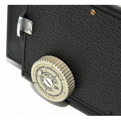 CÁMARA VINTAGE MEDIO FORMATO KODAK REFLEX