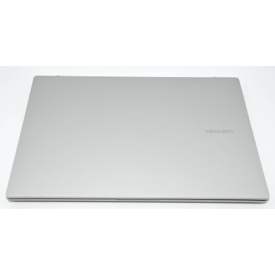 PORTATIL SAMSUNG GALAXY BOOK GO 14' PLATA / SNAPDRAGON 7C GEN2 2.6GHz / 120GB SSD / 4GB RAM