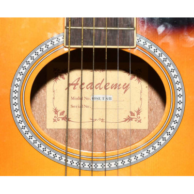GUITARRA ELECTROACUSTICA ACADEMY 05SE TSB