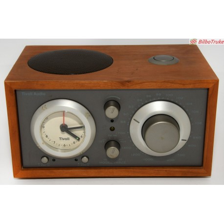 RADIO TIVOLI AUDIO MODEL THREE
