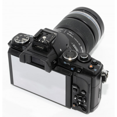 CAMARA OLYMPUS E-20P + 9-36MM