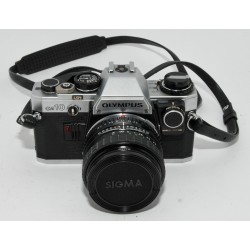 CAMARA REFLEX ANALOGICA OLYMPUS OM-10 + 24MM 2.8