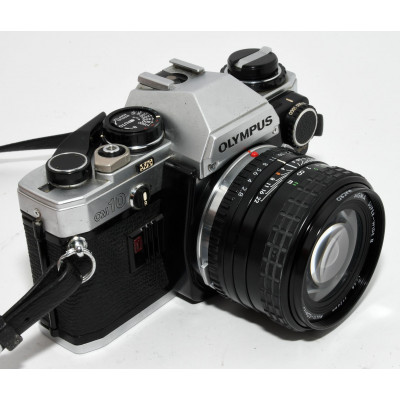 CAMARA REFLEX ANALOGICA OLYMPUS OM-10 + 24MM 2.8