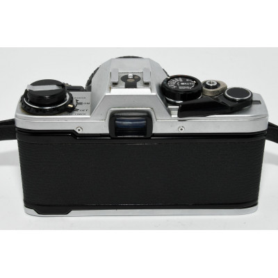 CAMARA REFLEX ANALOGICA OLYMPUS OM-10 + 24MM 2.8