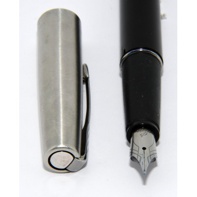 PLUMA PARKER FRONTIER