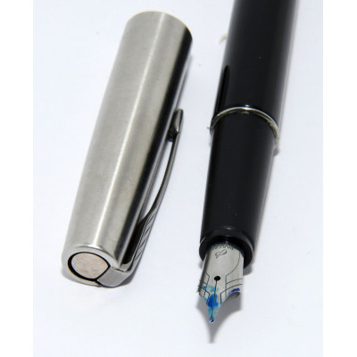 PLUMA PARKER FRONTIER