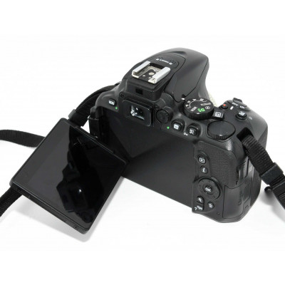 CÁMARA RÉFLEX DIGITAL NIKON D5600