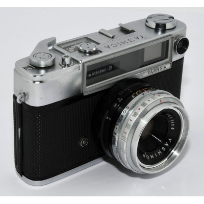 CÁMARA VINTAGE REFLEX ANALÓGICA YASHICA MINISTER-D