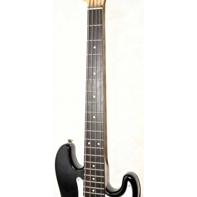 BAJO ELÉCTRICO HARLEY BENTON