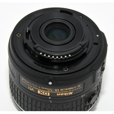 OBJETIVO NIKKOR AF-S DX 18-55MM VR II