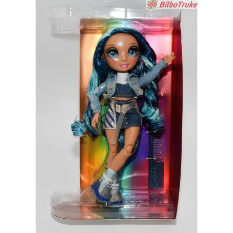 MUÑECA RAINBOW HIGH