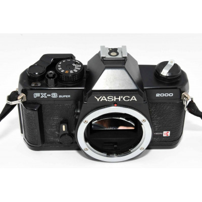 CAMARA ANALOGICA YASHICA FX-3 SUPER 2000