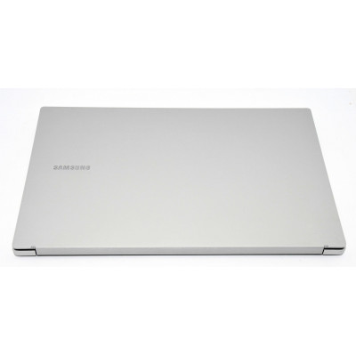 PORTATIL SAMSUNG GALAXY BOOK2 15' PLATA / i5 1235U 1.3GHz / 512GB M2 / 8GB RAM