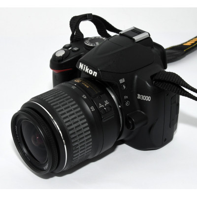 CAMARA REFLEX DIGITAL NIKON D3000 + NIKKOR 18-55MM