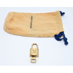 CANDADO DE LLAVE LOUIS VUITTON