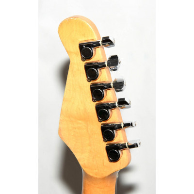 GUITARRA ELÉCTRICA ACADEMY CON MODIFICACIONES