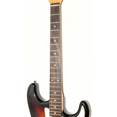 GUITARRA ELÉCTRICA ACADEMY CON MODIFICACIONES