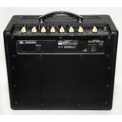 AMPLIFICADOR VOX VALEVETRONIX VT20+