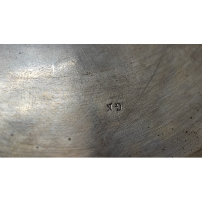 DOS BANDEJAS INGLESAS DE PLATA DE LEY (MÁS DE UN KIL0)