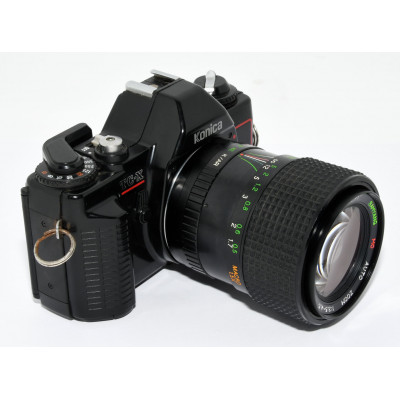 CÁMARA REFLEX ANALÓGICA KONIKA TC-X