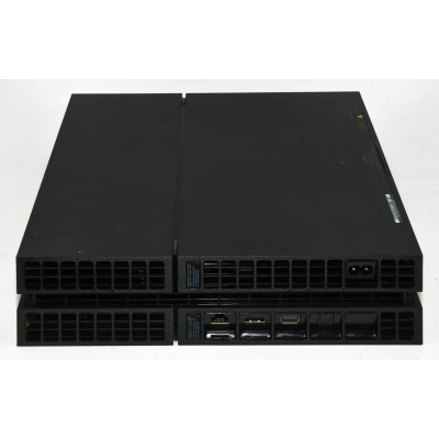 CONSOLA PS4 1TB SIN MANDO
