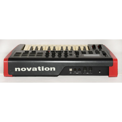 TECLADO MIDI NOVATION IMPULSE 49