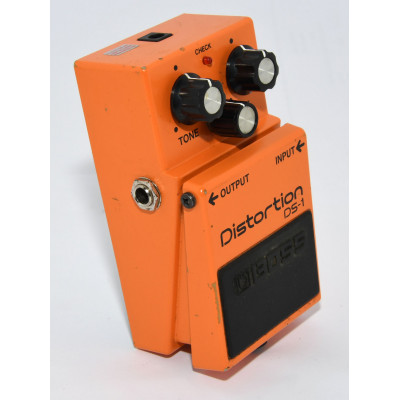 PEDAL BOSS DISTORTION DS-1