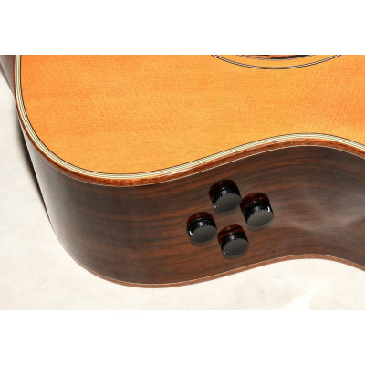 GUITARRA ELECTROACUSTICA YAMAHA AC5R