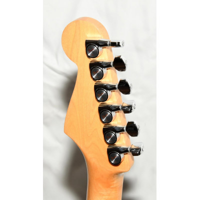 GUITARRA ELÉCTRICA FENDER SQUIER STRATOCASTER 1987