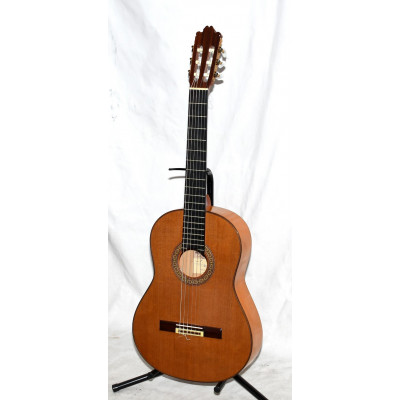 GUITARRA CLASICA VALERIANO BERNAL CLASE F 2000