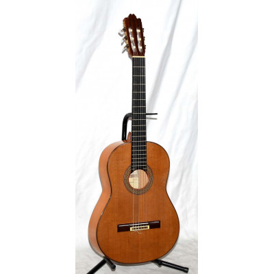 GUITARRA CLASICA VALERIANO BERNAL CLASE F 2000