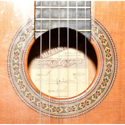 GUITARRA CLASICA VALERIANO BERNAL CLASE F 2000