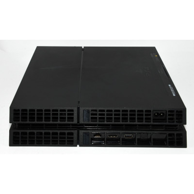 CONSOLA PS4 1TB SIN MANDO