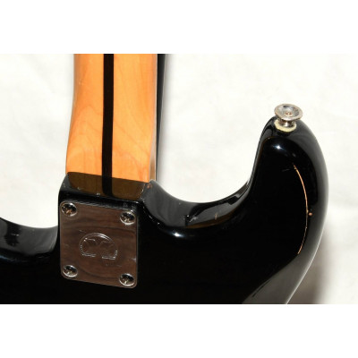 GUITARRA ELÉCTRICA HONDO