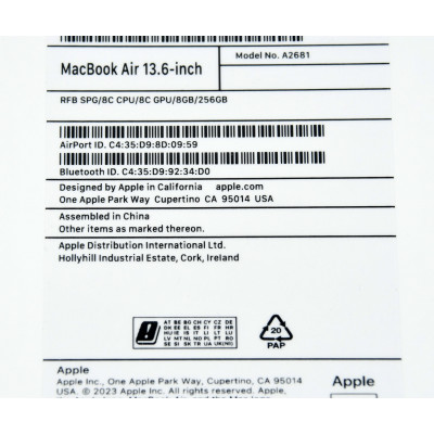 MACBOOK AIR 2022 13.6" / i3 1.1GHZ / 256GB SSD / 8GB RAM