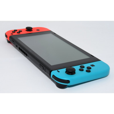 CONSOLA NINTENDO SWITCH ROJA Y AZUL