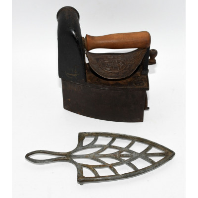 PLANCHA ANTIGUA MONDRAGON