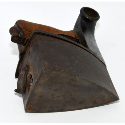 PLANCHA ANTIGUA MONDRAGON