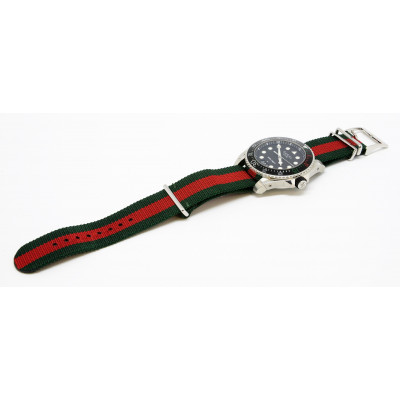 RELOJ GUCCI DIVE 200MM 45MM 136.2