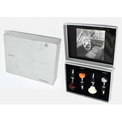 COLECCION CLASICA MERCEDES BENZ TAPAS DE BOTELLA