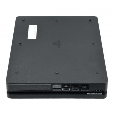 CONSOLA PS4 1TB SIN MANDO