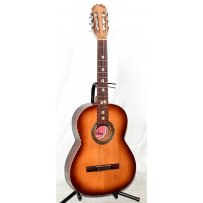 GUITARRA CLASICA RITMO DETERIORADA