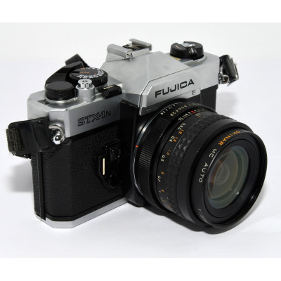 CAMARA FUJICA STX-1N + 28MM F:2.8