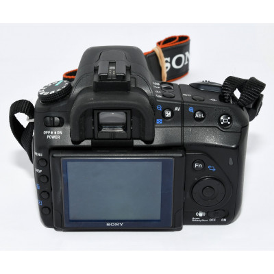 CÁMARA DIGITAL REFLEX SONY A350 + 18-70MM F:3.5-5.6 + GRIP